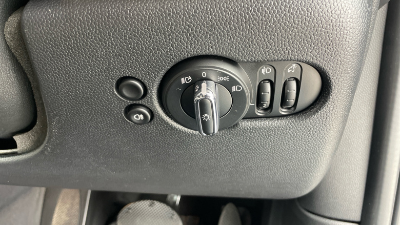 MINI Cooper 2.0 S Exclusive 3dr Auto Petrol Hatchback